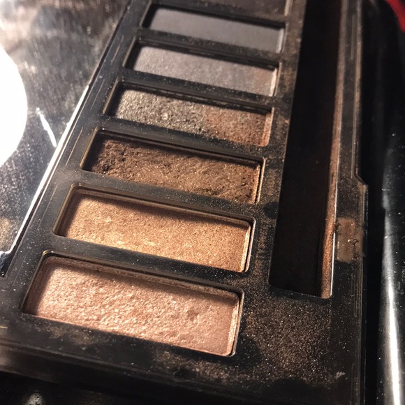 Urban Decay Naked Smoky Palette - Picture 6 of 6